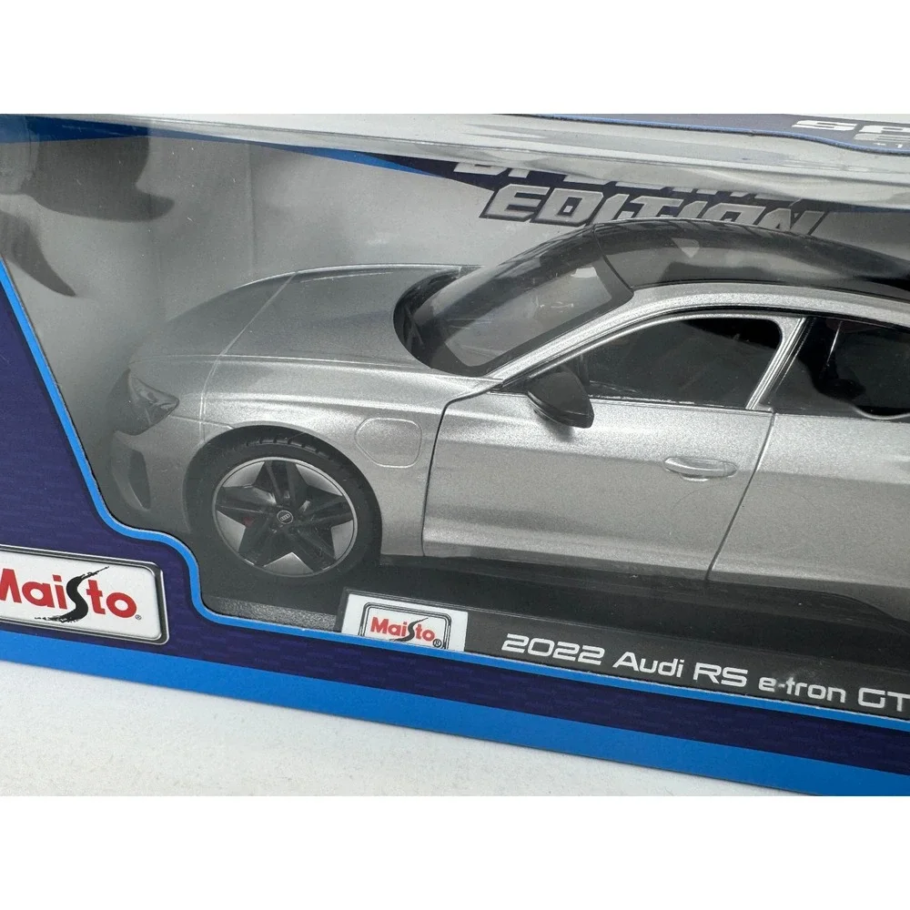Maisto 2022 Audi RS e-Tron GT‎ Special Edition 1:18 Diecast Car Silver/Blk NEW!